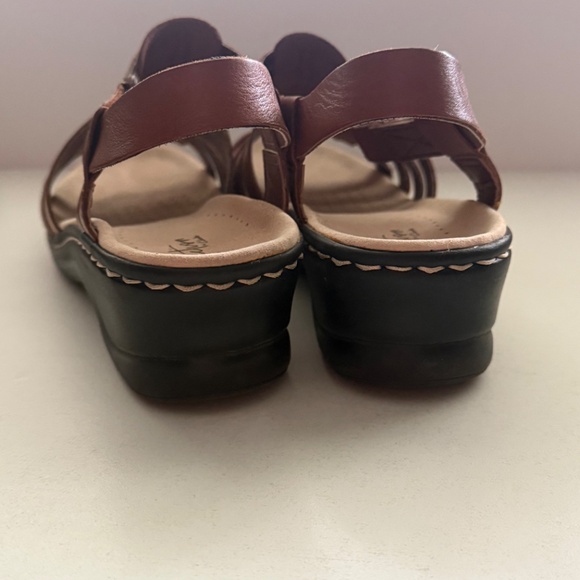 Clarks Lexi Bridge Summer Sandals in Tan Combi Leather 9.5 - Picture 3 of 10